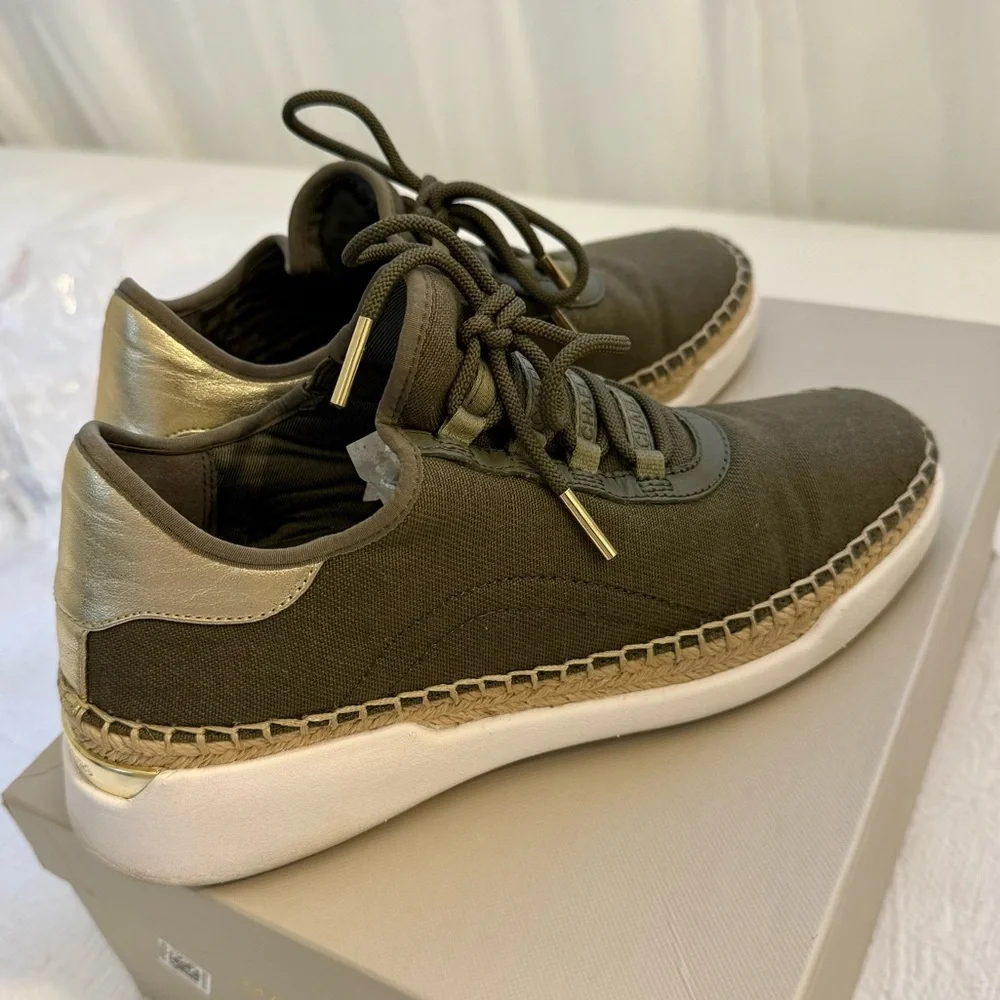 Michael Kors Finch Lace Up Sneakers Olive Green Gold Canvas Espadrille Size 7